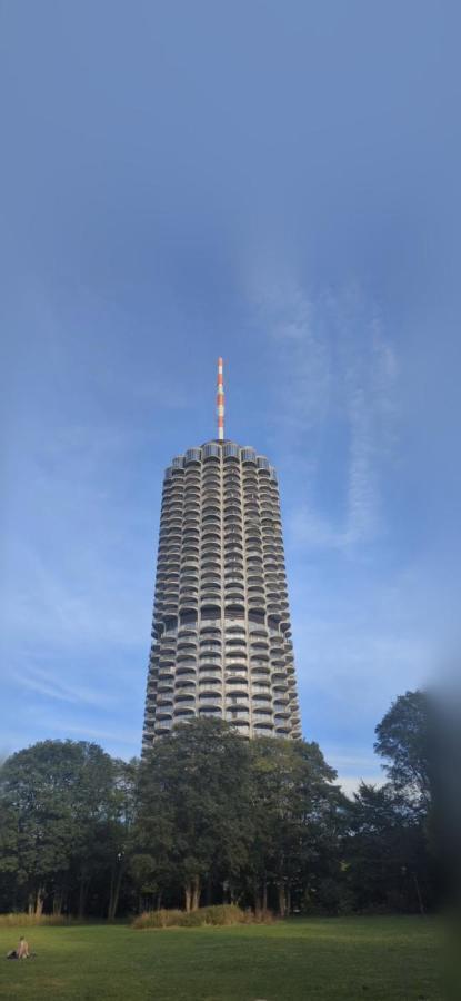 Royal - Sky - Suite Augsburg Exteriör bild