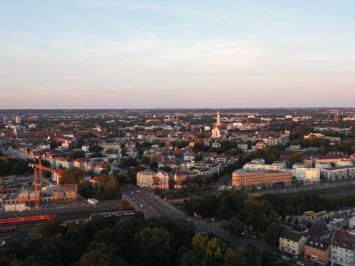 Royal - Sky - Suite Augsburg Exteriör bild