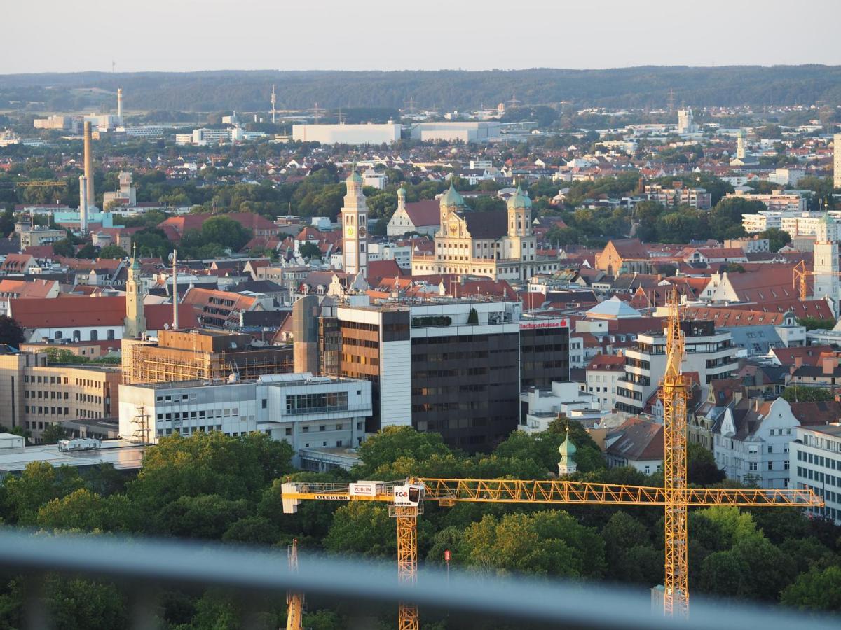 Royal - Sky - Suite Augsburg Exteriör bild