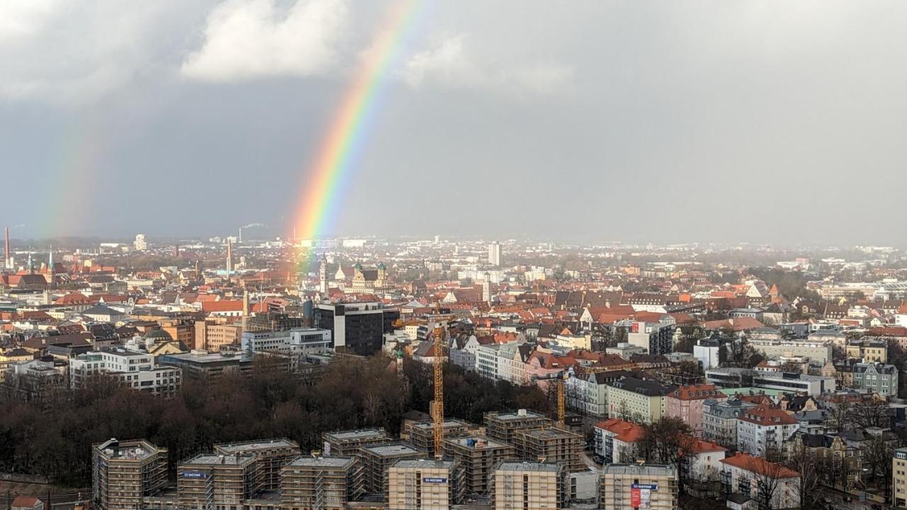 Royal - Sky - Suite Augsburg Exteriör bild