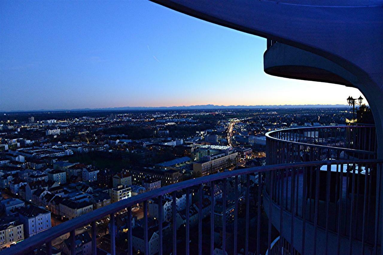 Royal - Sky - Suite Augsburg Exteriör bild